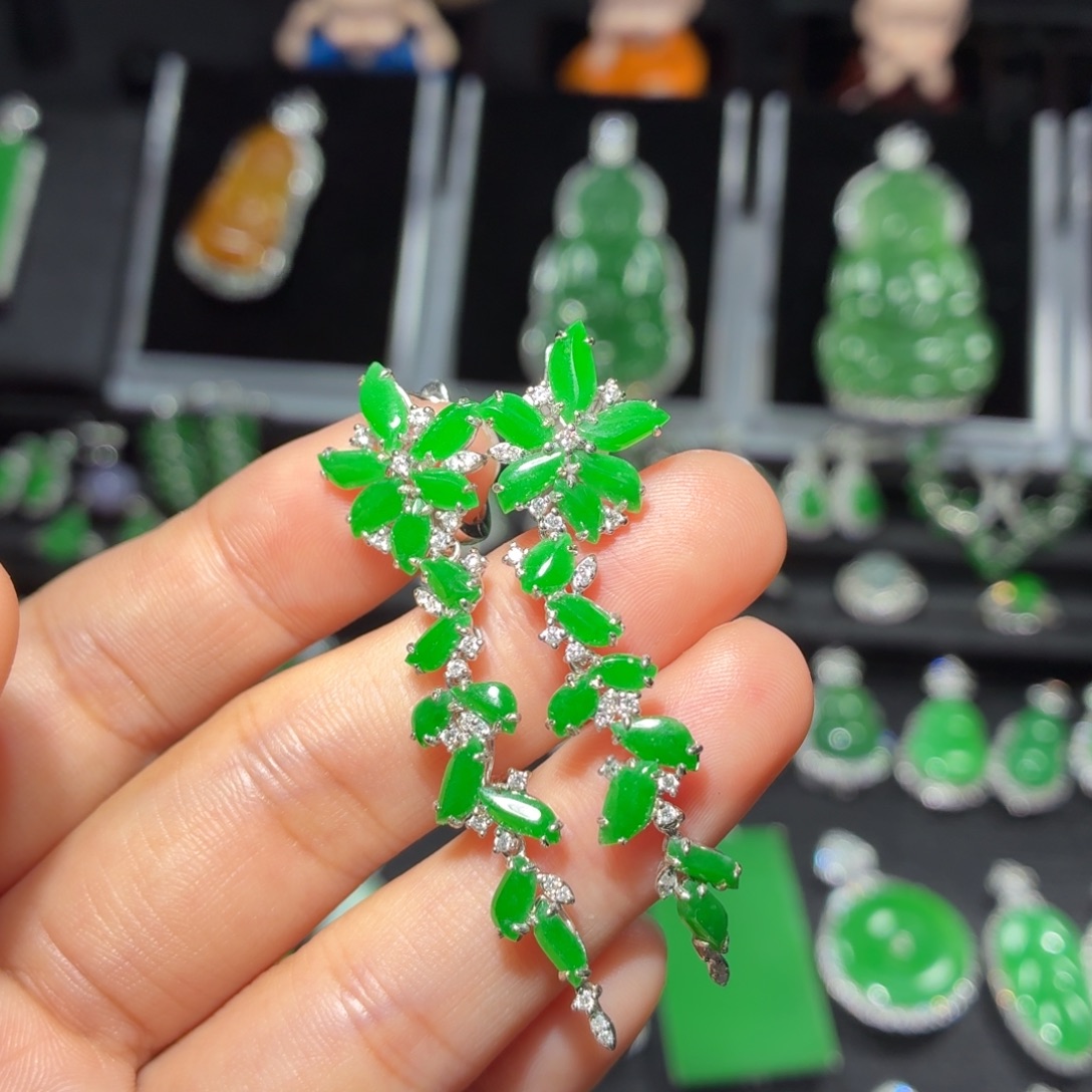 翡翠18K金镶嵌吊坠(不含链)113号