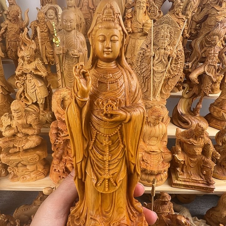 柏木（崖柏）福**华南海观音微瑕