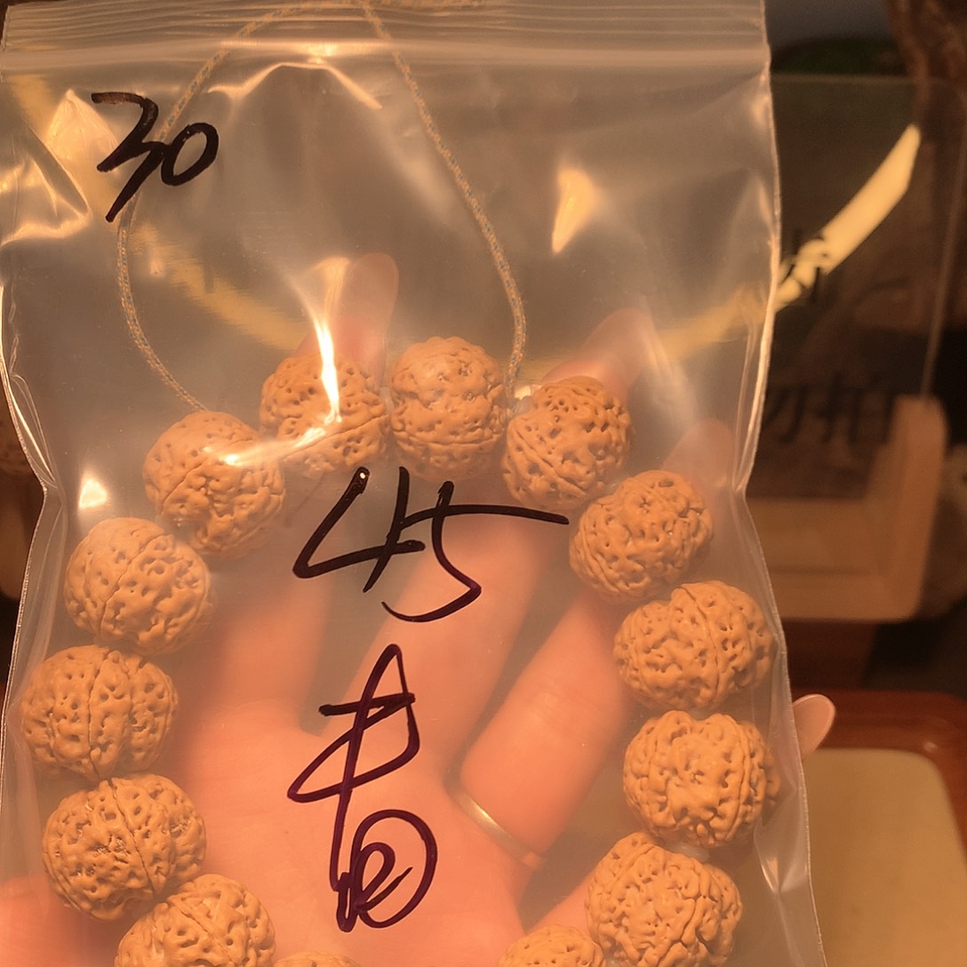 金刚菩提吊坠青****丝30。           