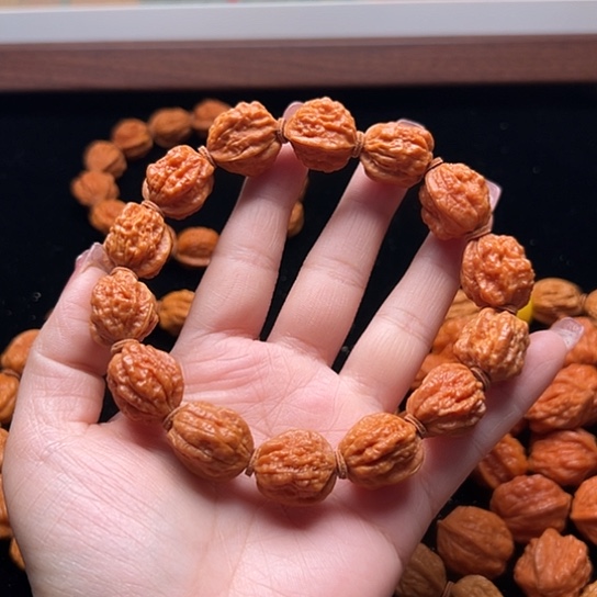 文玩核桃手串退***彩小金蟾