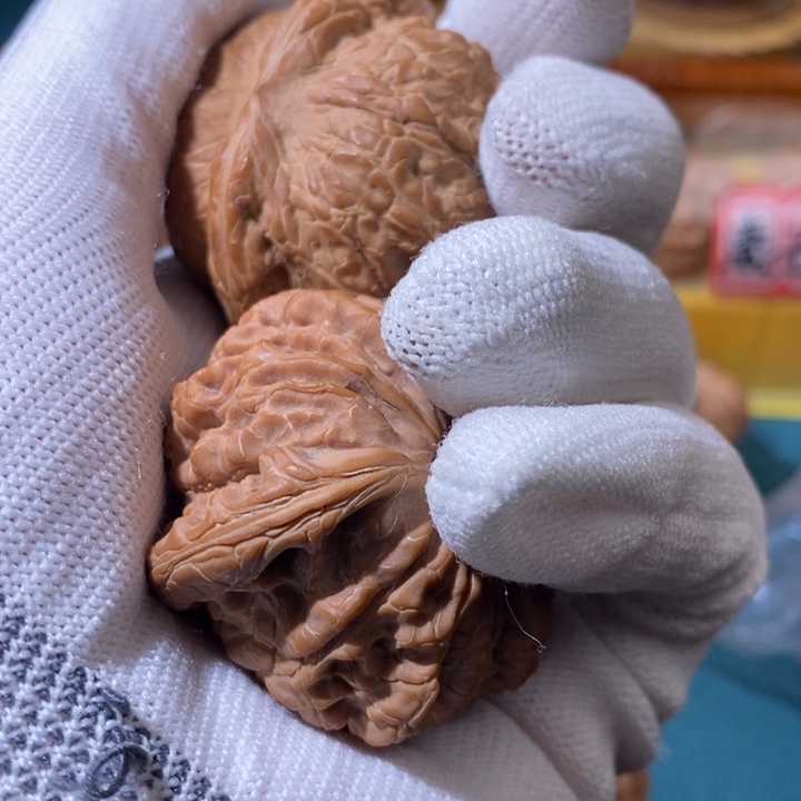 文玩核桃吊坠凹****兽血麒麟