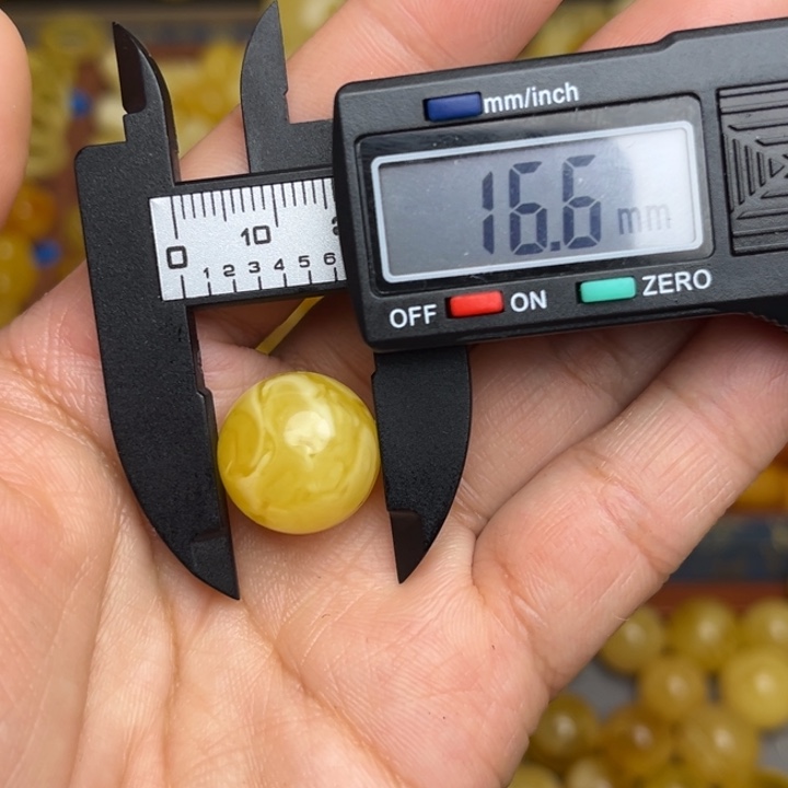 蜜蜡未镶嵌珠宝奇石天然蜜蜡散珠微瑕一粒174