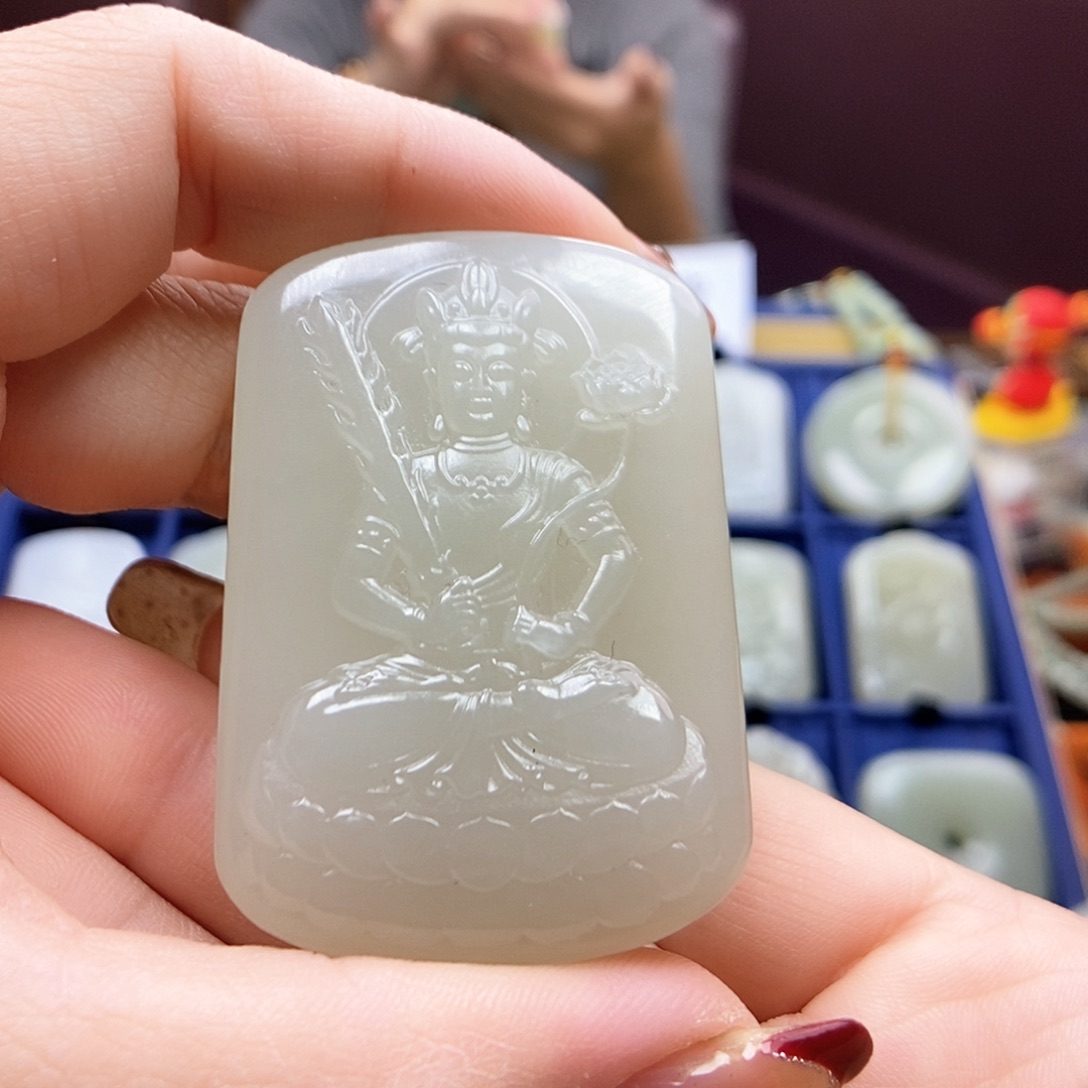 和田玉颈饰未镶嵌阿*