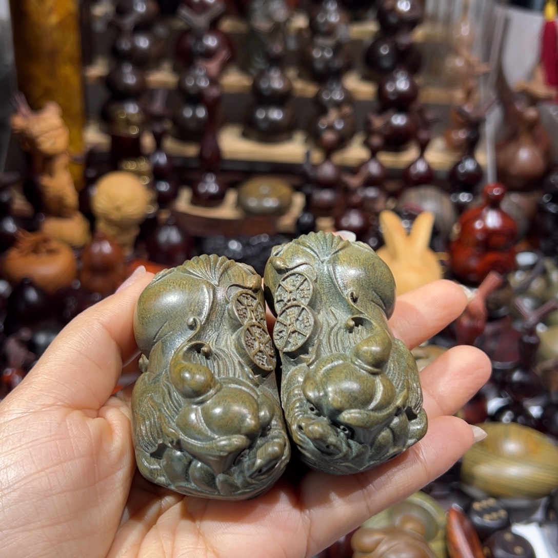 香榧木绿檀绿檀貔貅大