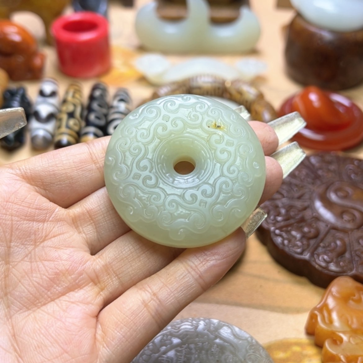 【闪购商品】蛇纹石玉颈饰未镶嵌
