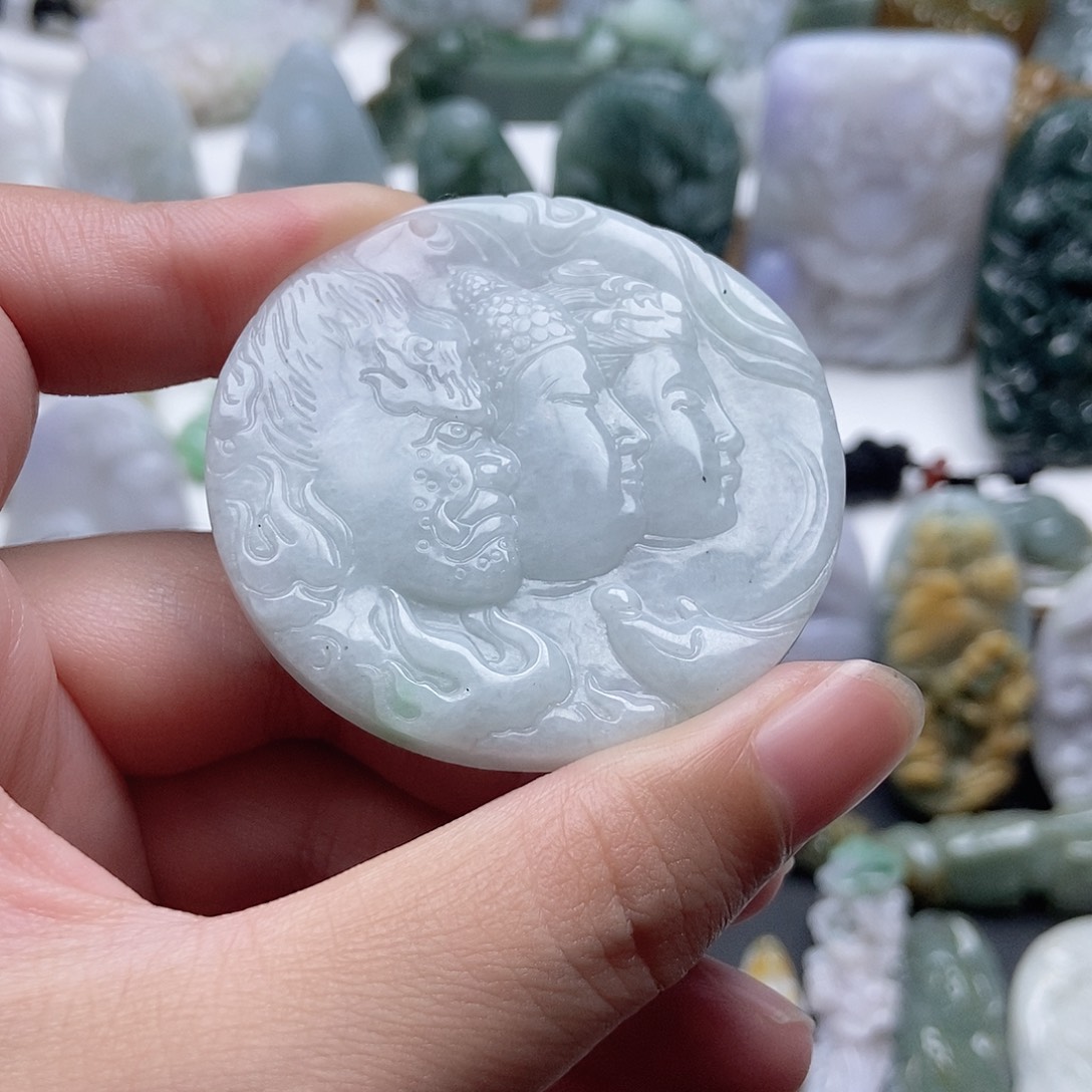 翡翠未镶嵌颈饰翡翠