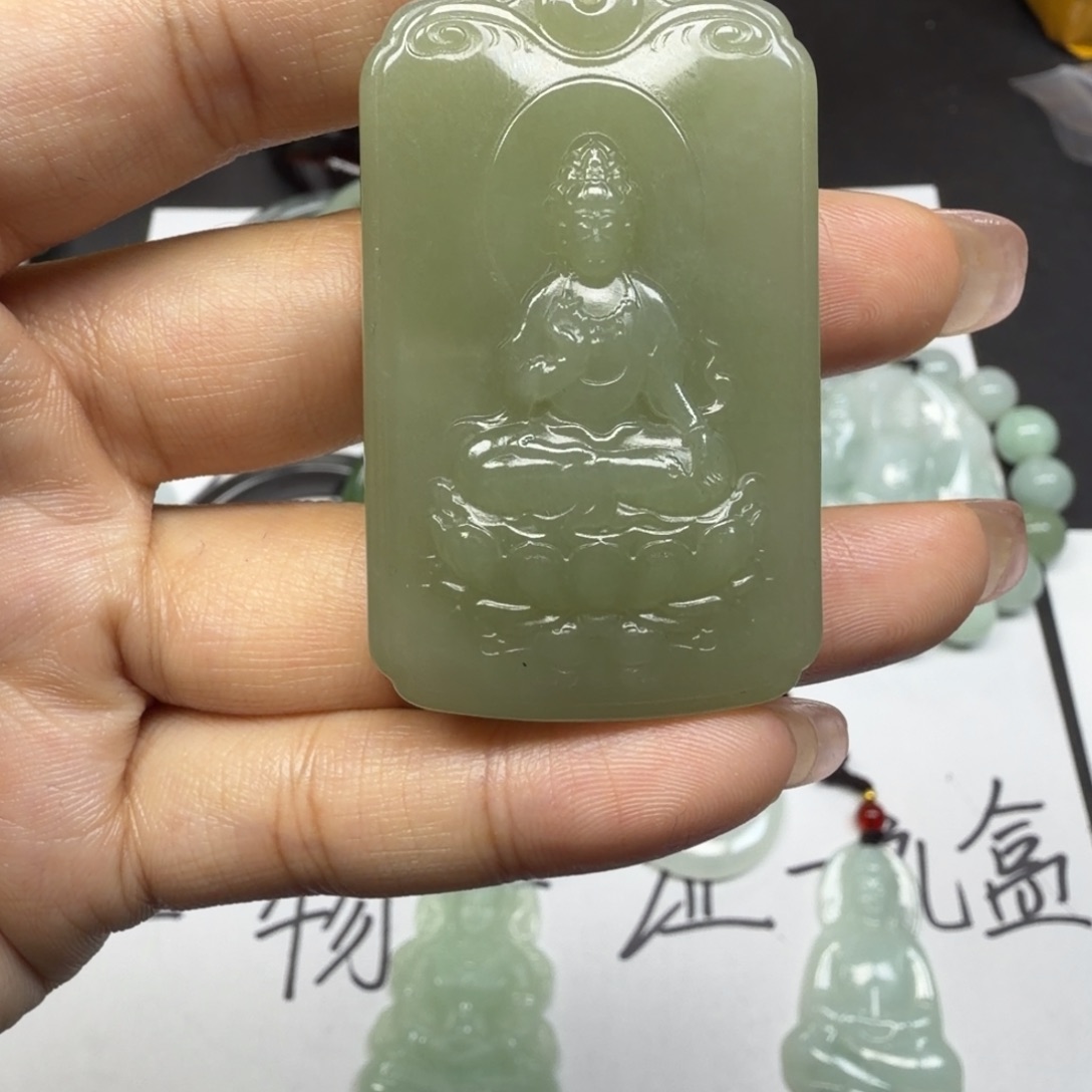 和田玉未镶嵌颈饰。。