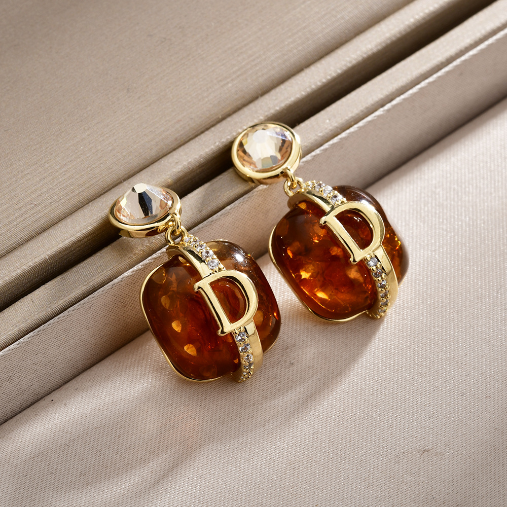 铜合金耳饰 鼎溢韩版时尚字母咖色耳环优雅气质个性复古yh