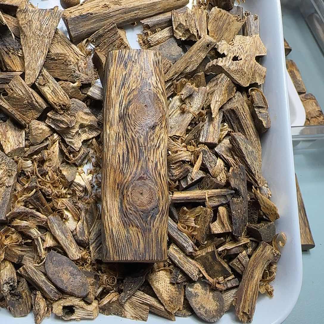 沉香碎屑沉香原汁原味