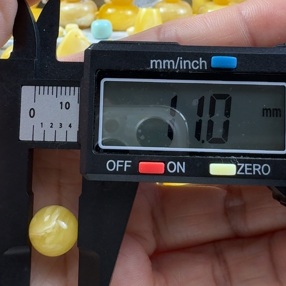 ᅟ***ᅟ蜜蜡未镶嵌裸石15杂