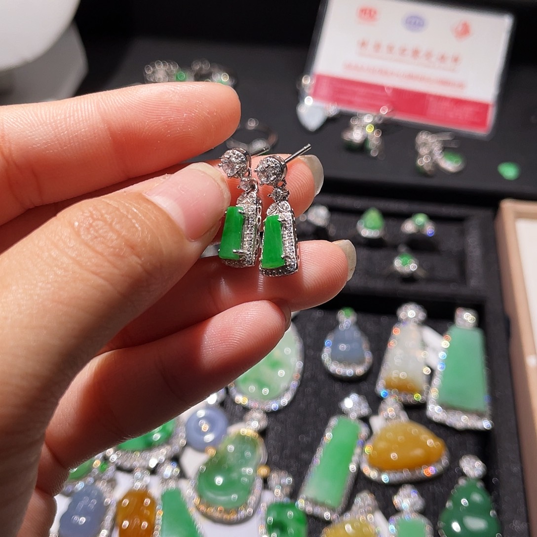 翡翠银S925镶嵌颈饰