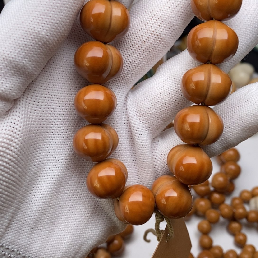 L****猴头核桃吊坠屁桃