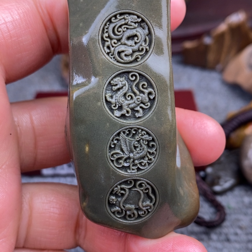 【闪购商品】原石雕刻手把件