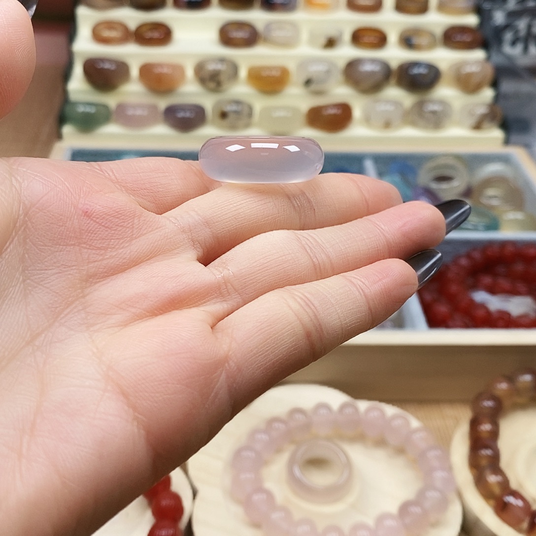 微***²玛瑙/玉髓未镶嵌戒指