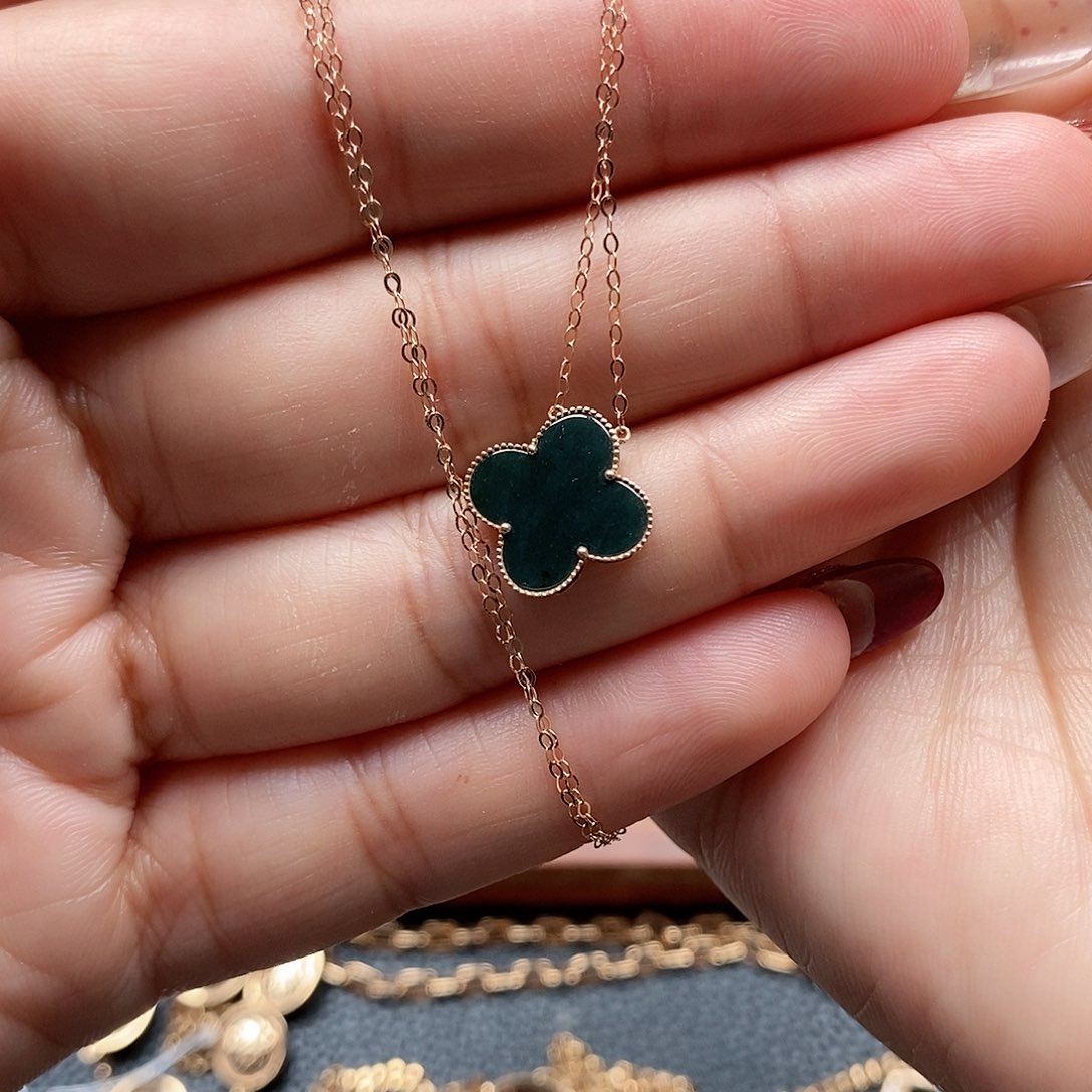 翡翠颈饰18K金镶嵌墨翠