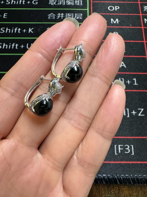 天然缅甸A货墨翠豹头耳包