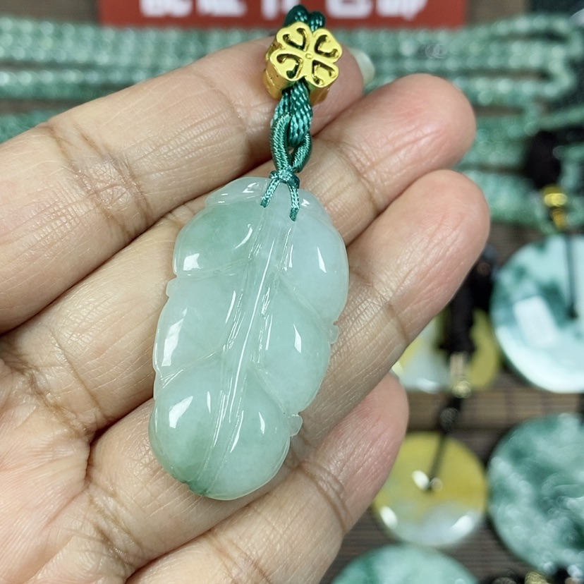 【闪购商品】翡翠颈饰未镶嵌玉吊坠翡翠玉双面金枝玉叶