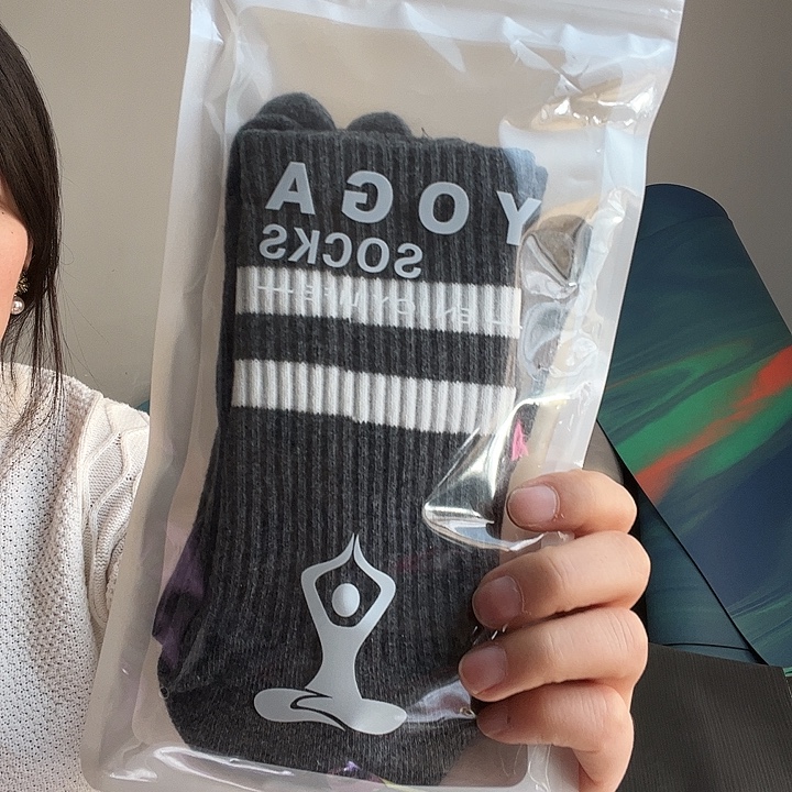l***j亚麻橡胶瑜伽袜，加毛圈灰色一双
