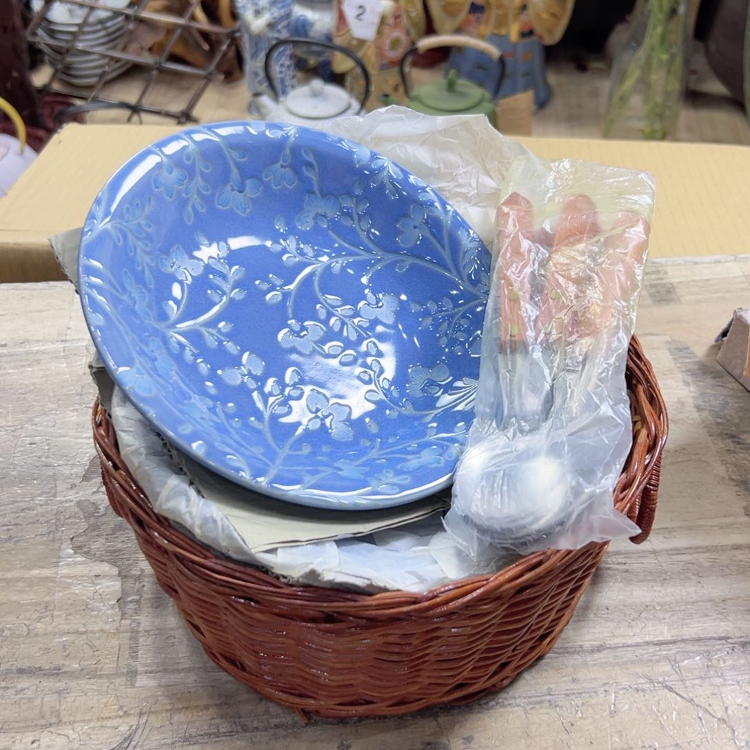 瓷片陶瓷制品厂及纺织印染