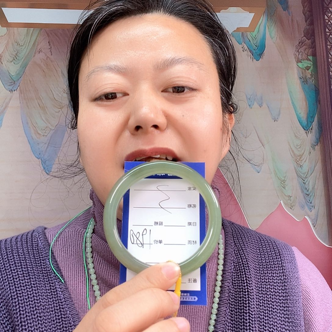 和田玉手镯未镶嵌安**险