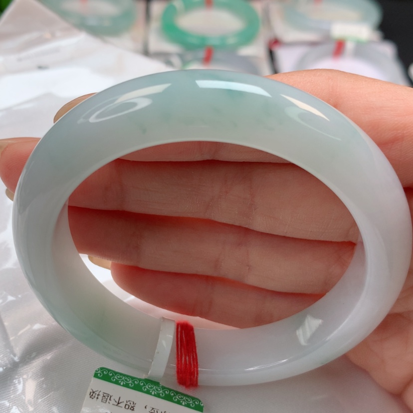 【闪购商品】翡翠手镯未镶嵌天然翡翠手镯