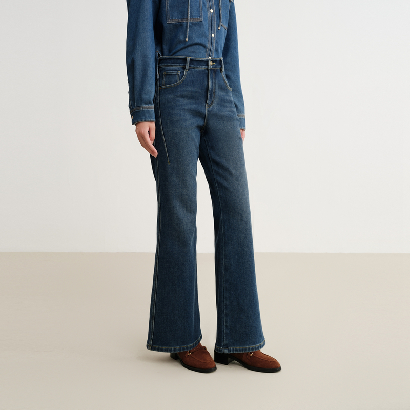 【三明治鹅绒】EP雅莹2025 弹力高腰显腿长修身棉质微喇牛仔裤J617A