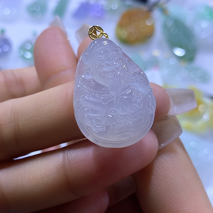 翡翠颈饰18K金镶嵌天然翡翠A货吊坠