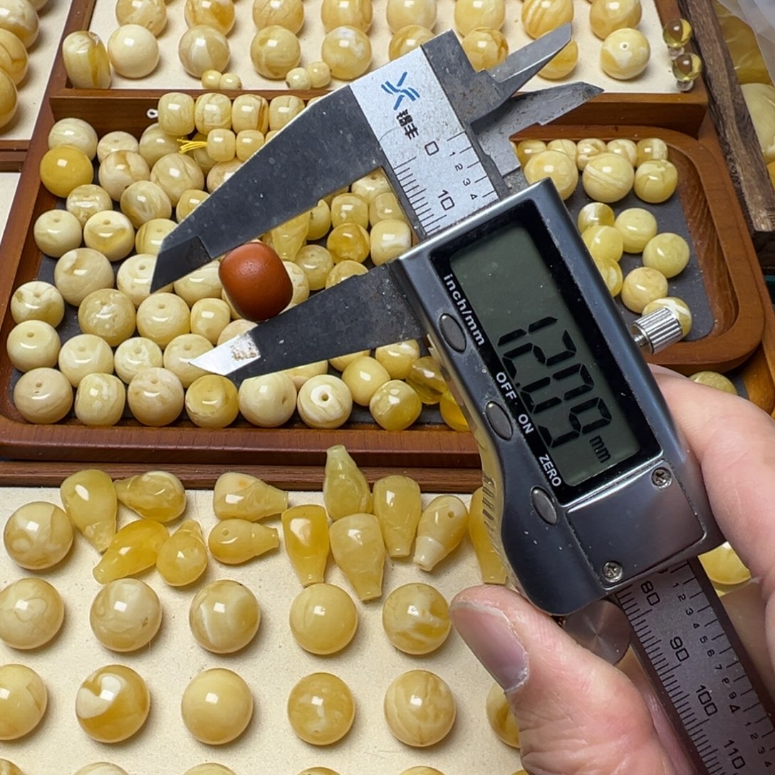 蜜蜡未镶嵌裸石琥珀蜜蜡