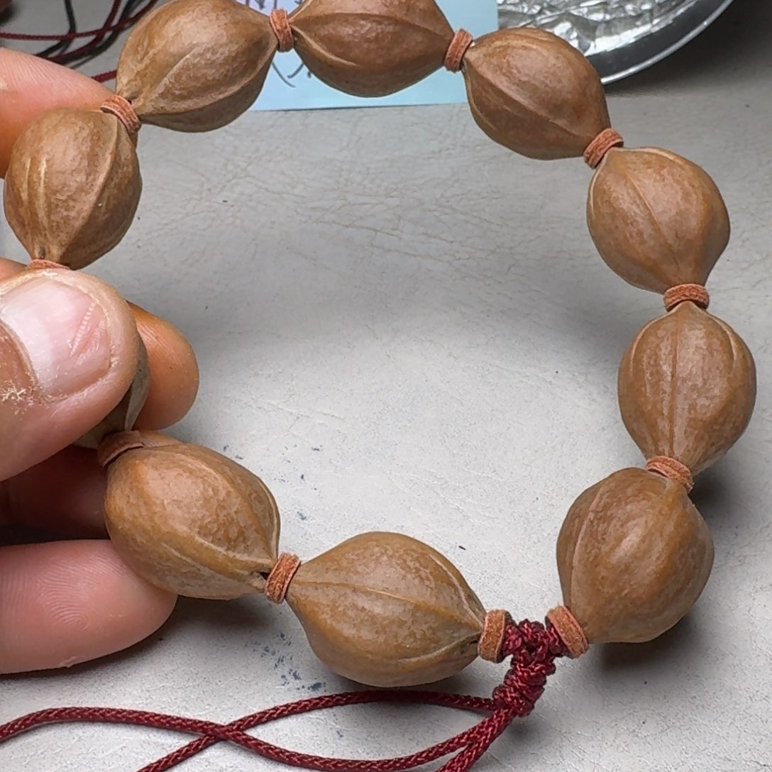 用***0橄榄核手串橄榄核