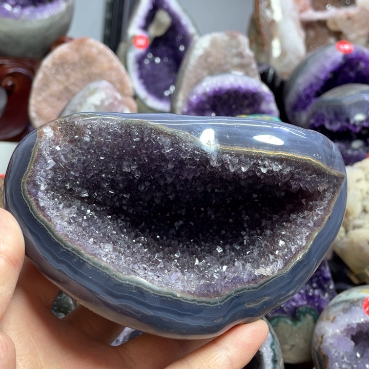 水晶摆件未镶嵌捡漏