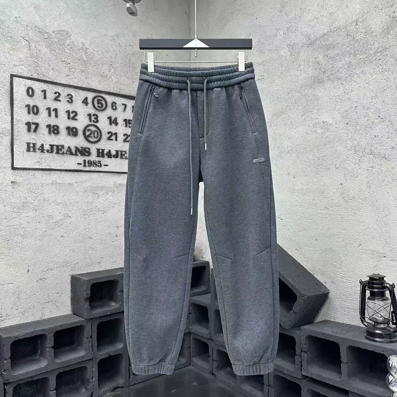 88002冬季新款美式加绒加厚男士休闲裤纯色简约百搭时尚运动长裤