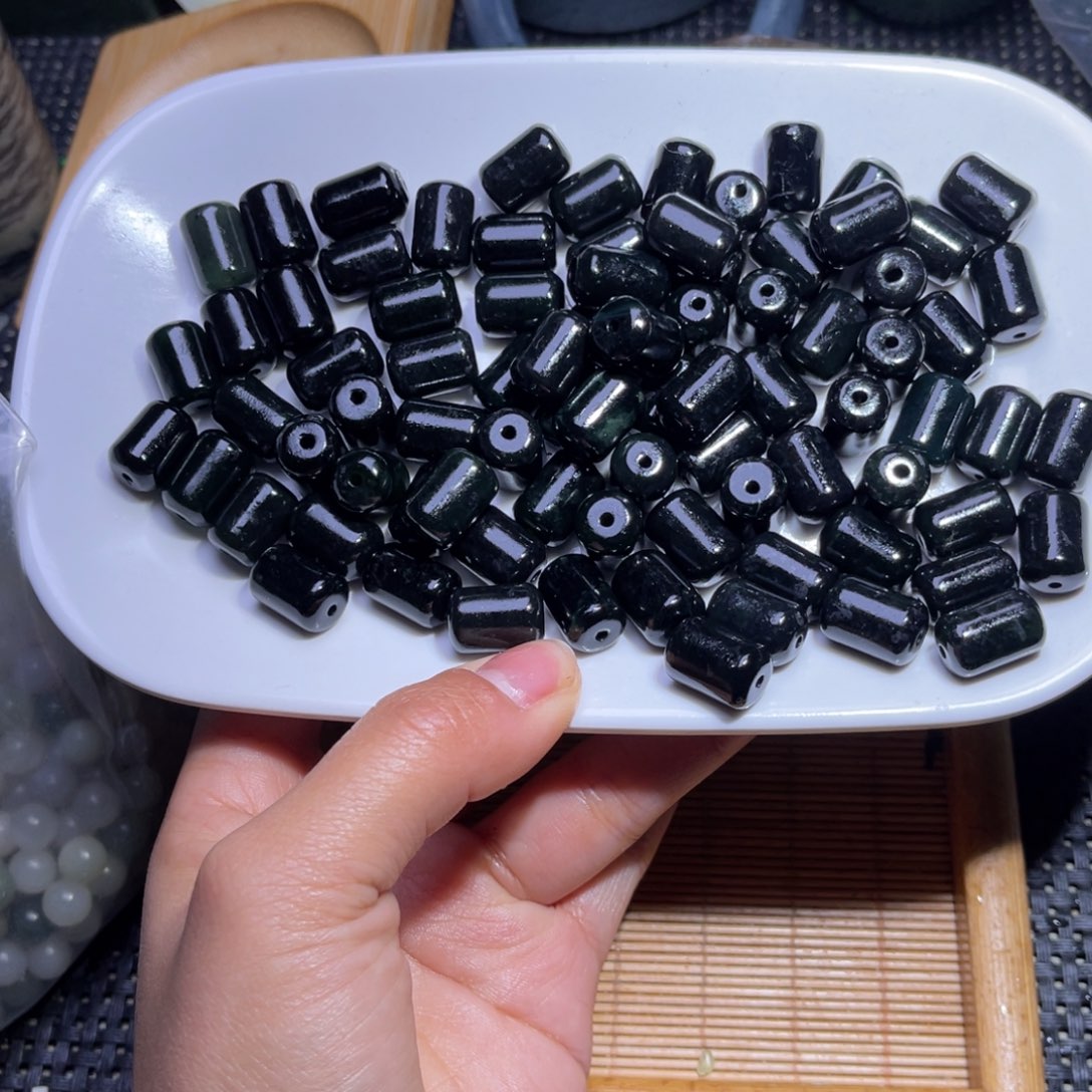 未镶嵌和田玉车挂