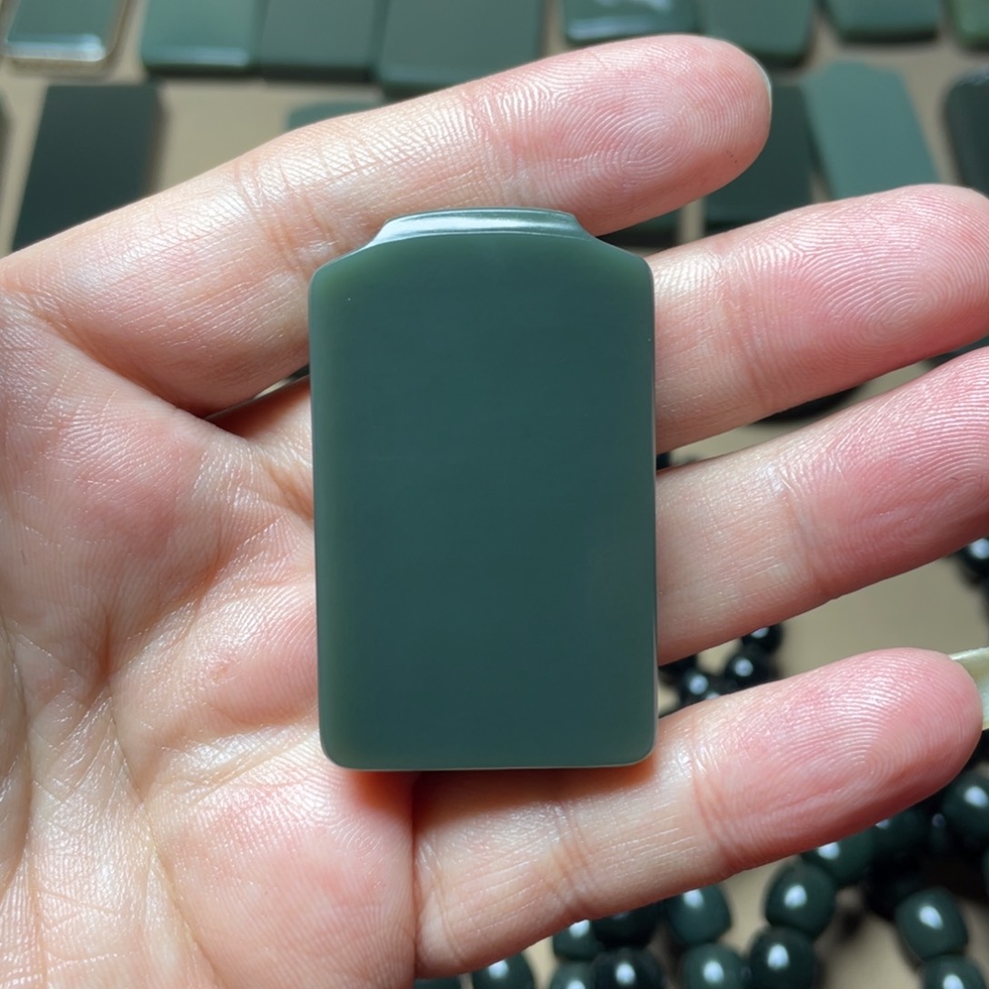 和田玉颈饰未镶嵌潇*