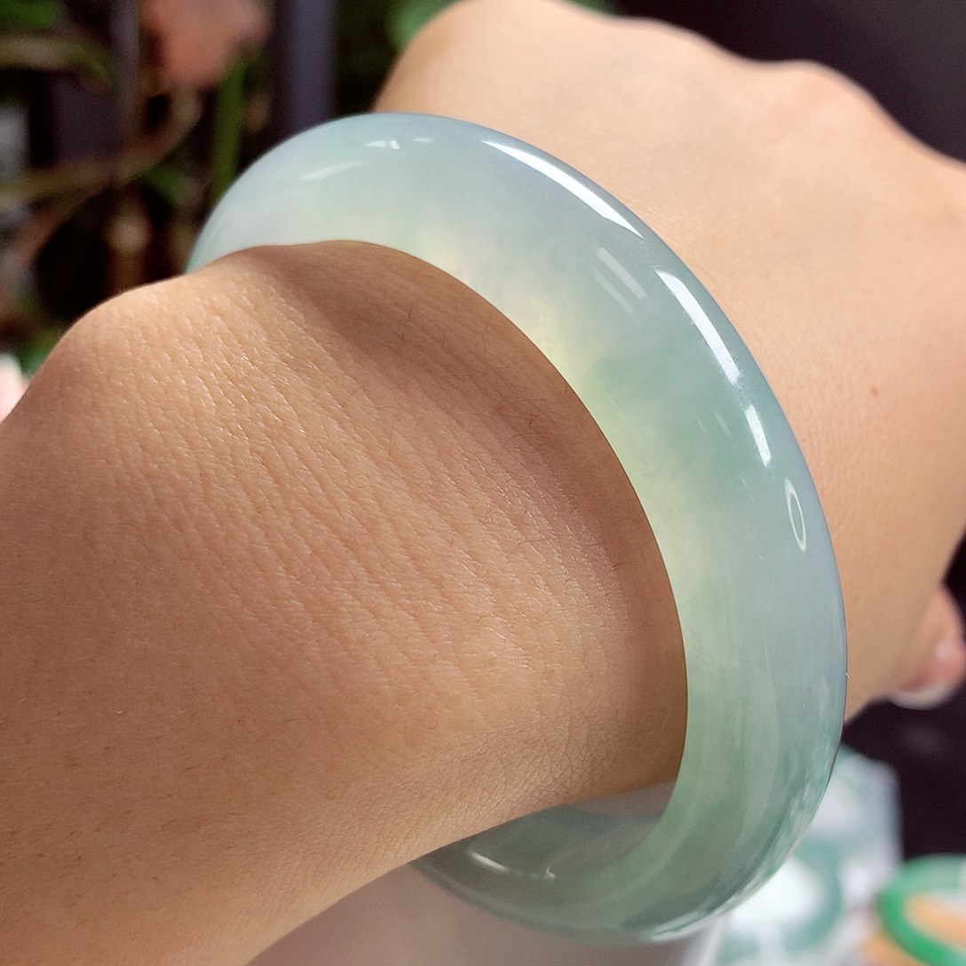 翡翠手镯未镶嵌57正41号88