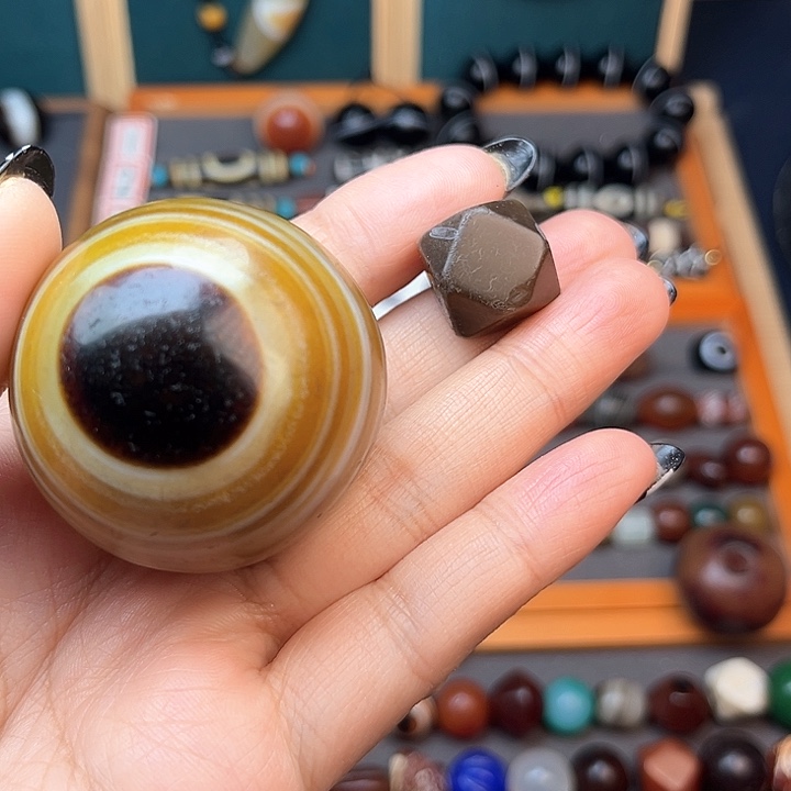 玛瑙/玉髓珠宝半成品未镶嵌阿*德