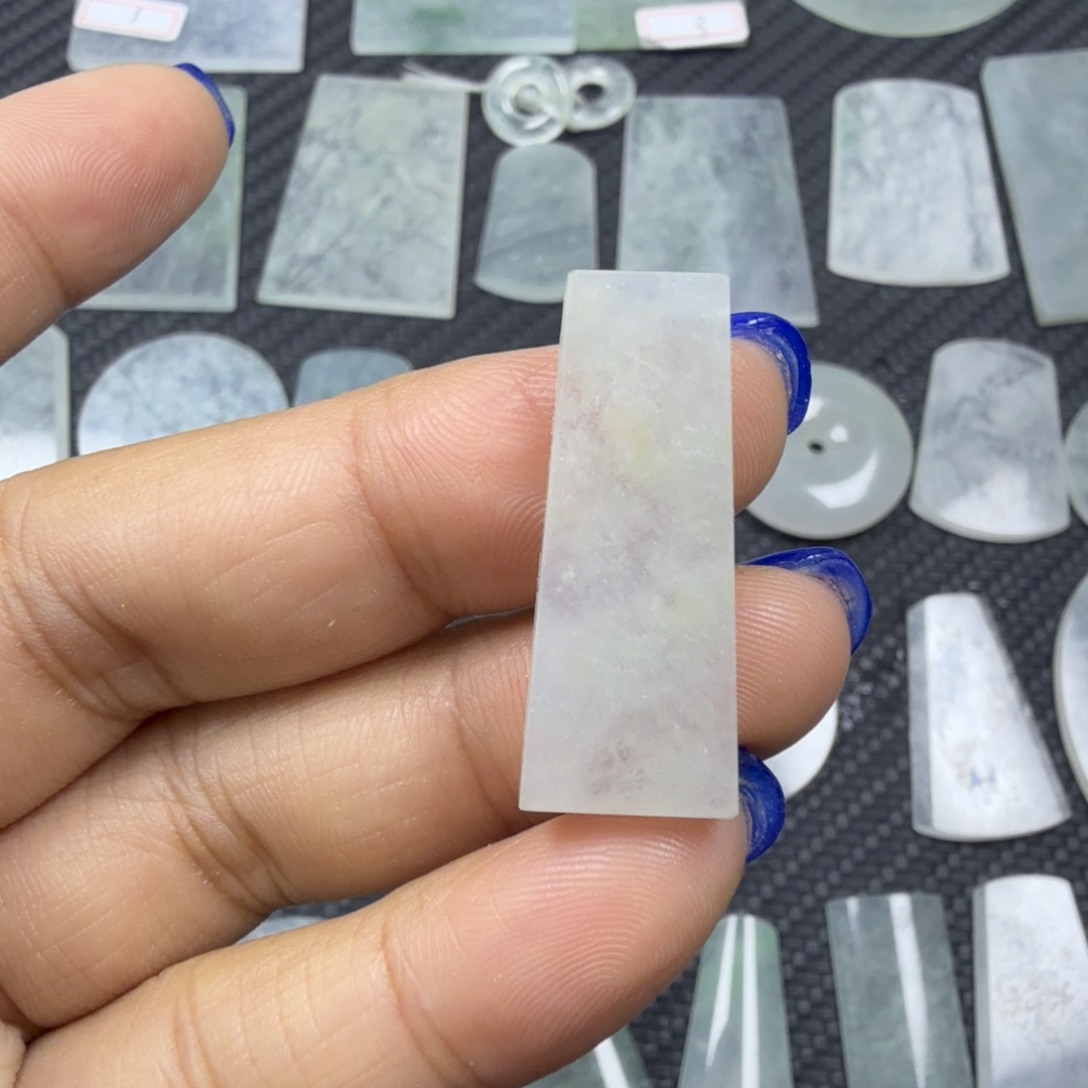 翡翠颈饰未镶嵌天然缅甸a货翡翠