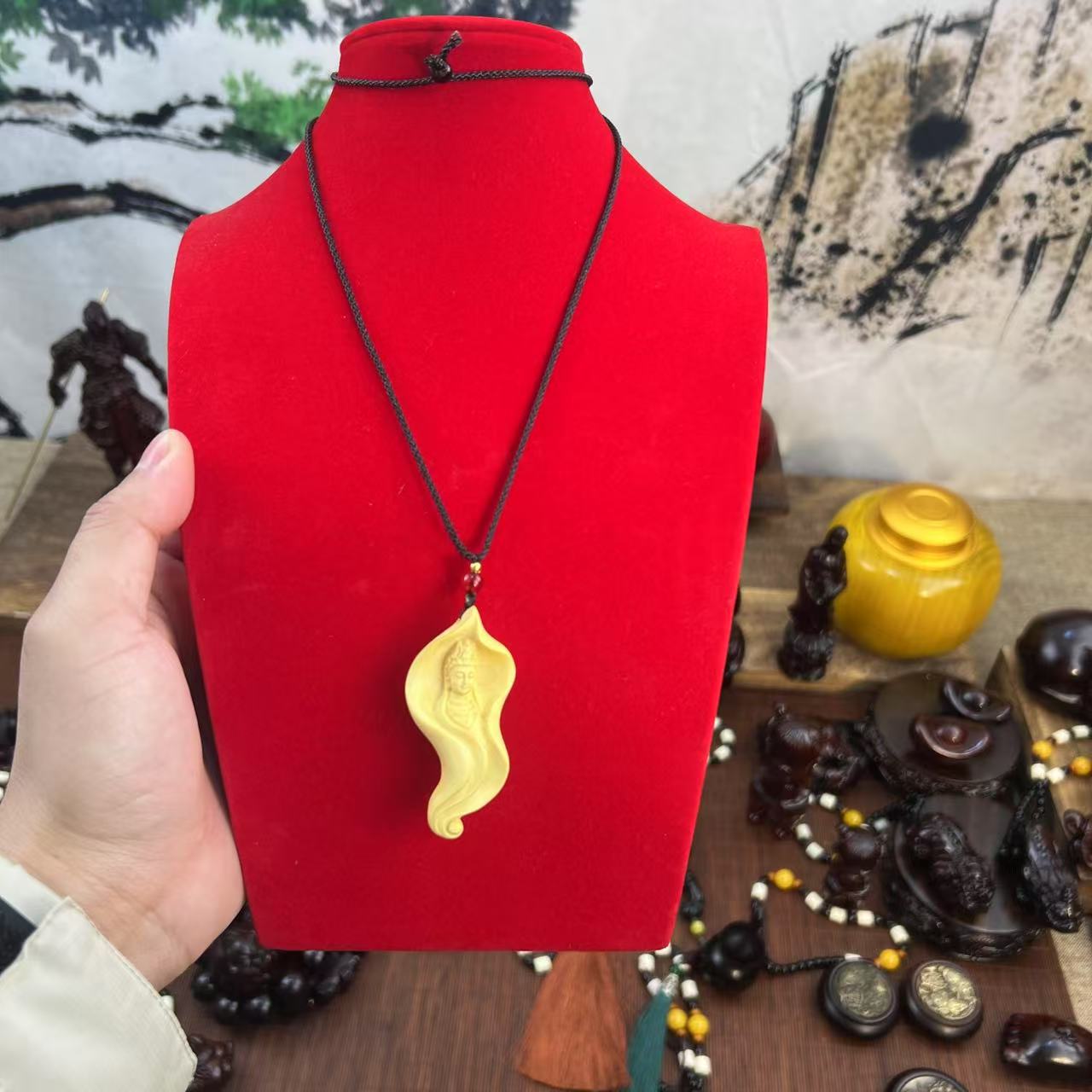 黄杨木【一叶观音吊坠】实木雕刻文玩手把件吊坠脖挂件