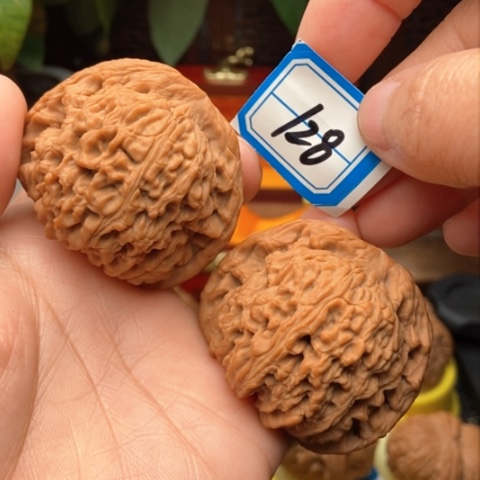 文玩核桃吊坠南疆49