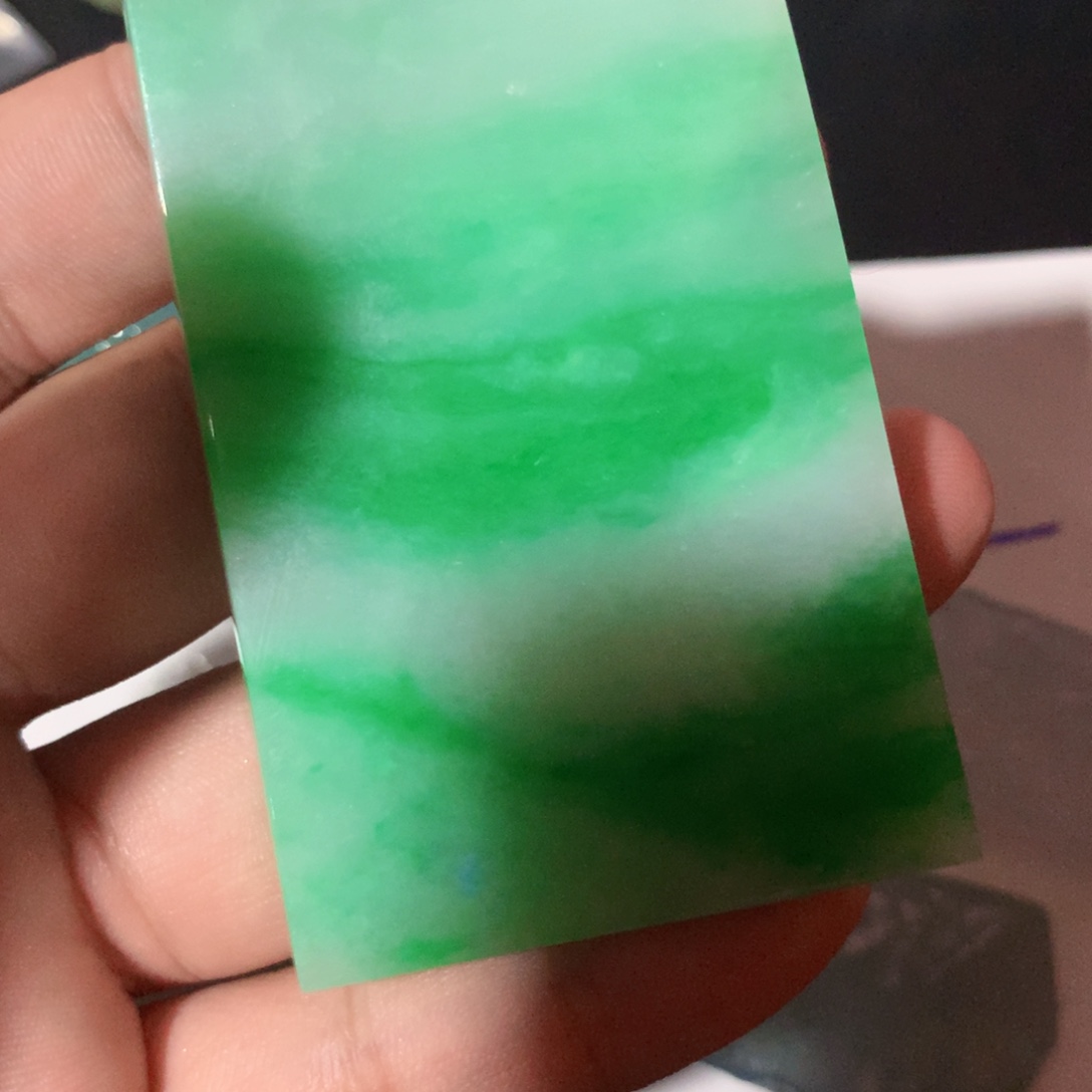 依***彩翡翠未镶嵌挂件翡翠