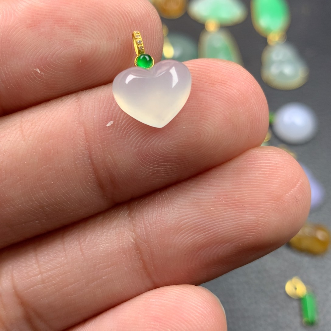 【闪购商品】颈饰18K金镶嵌翡翠翡翠