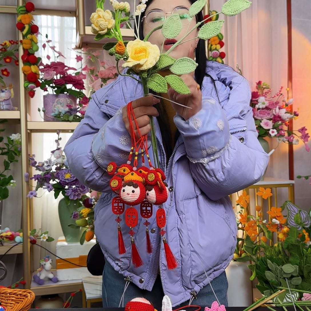 手工钩织设计花束