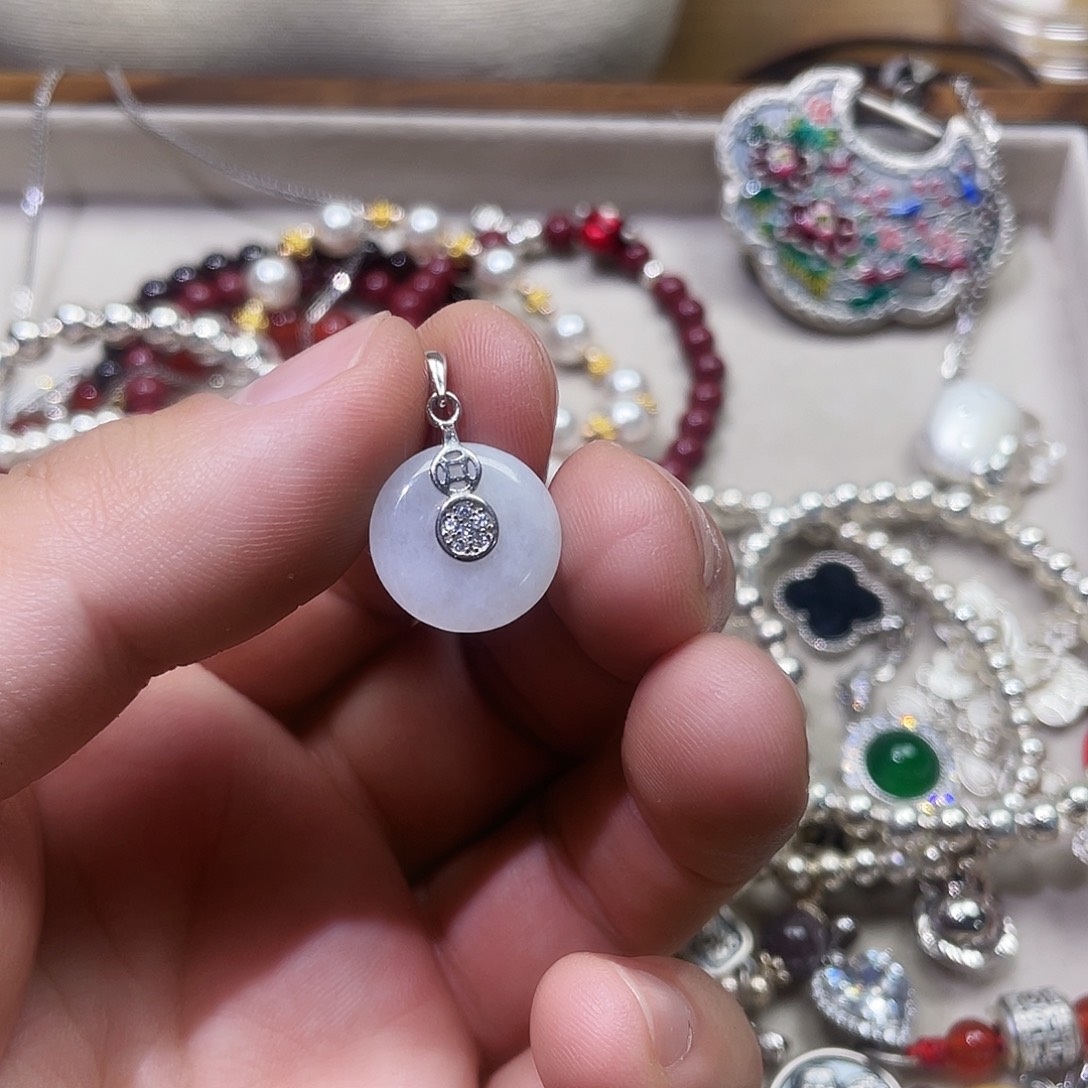 W***x吊坠925银锆石平安扣