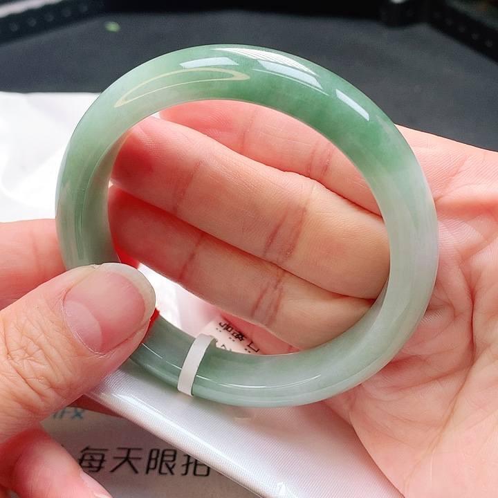 翡翠手镯未镶嵌手镯57