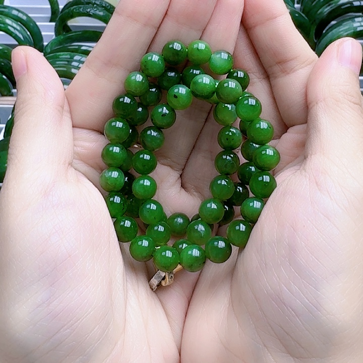 和田玉（碧玉）串珠未镶嵌