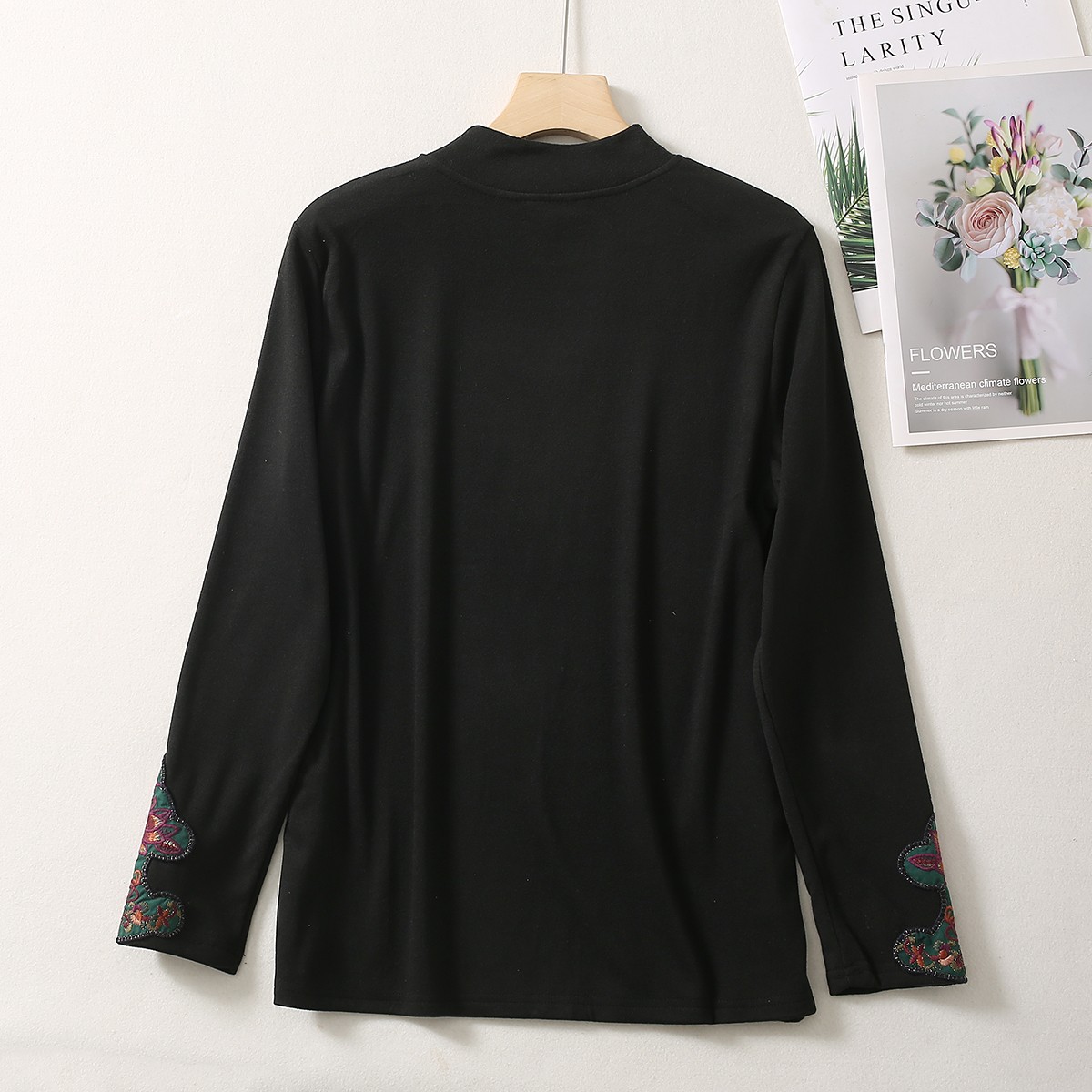 女士民族风女刺绣T恤秋冬打底衫百搭秋季黑色显瘦时尚半高领