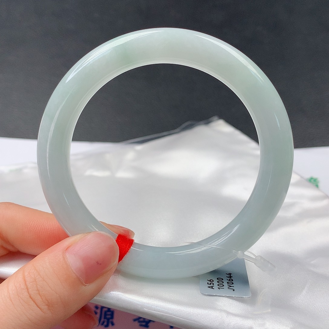 翡翠手镯未镶嵌61圆56
