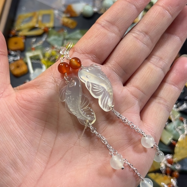 蛇纹石玉耳饰未镶嵌耳饰