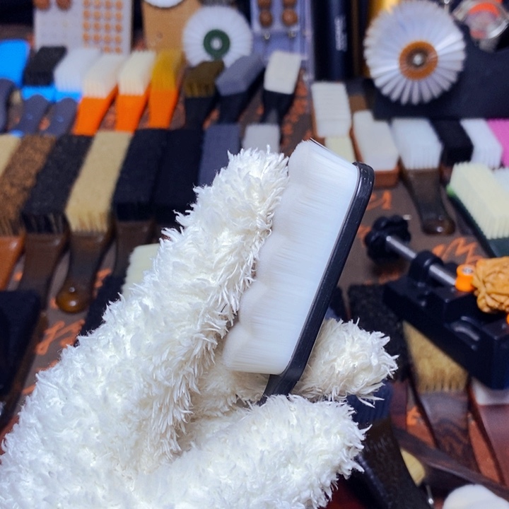 懿***轩白色万毛手套➕小黑柄波浪万毛