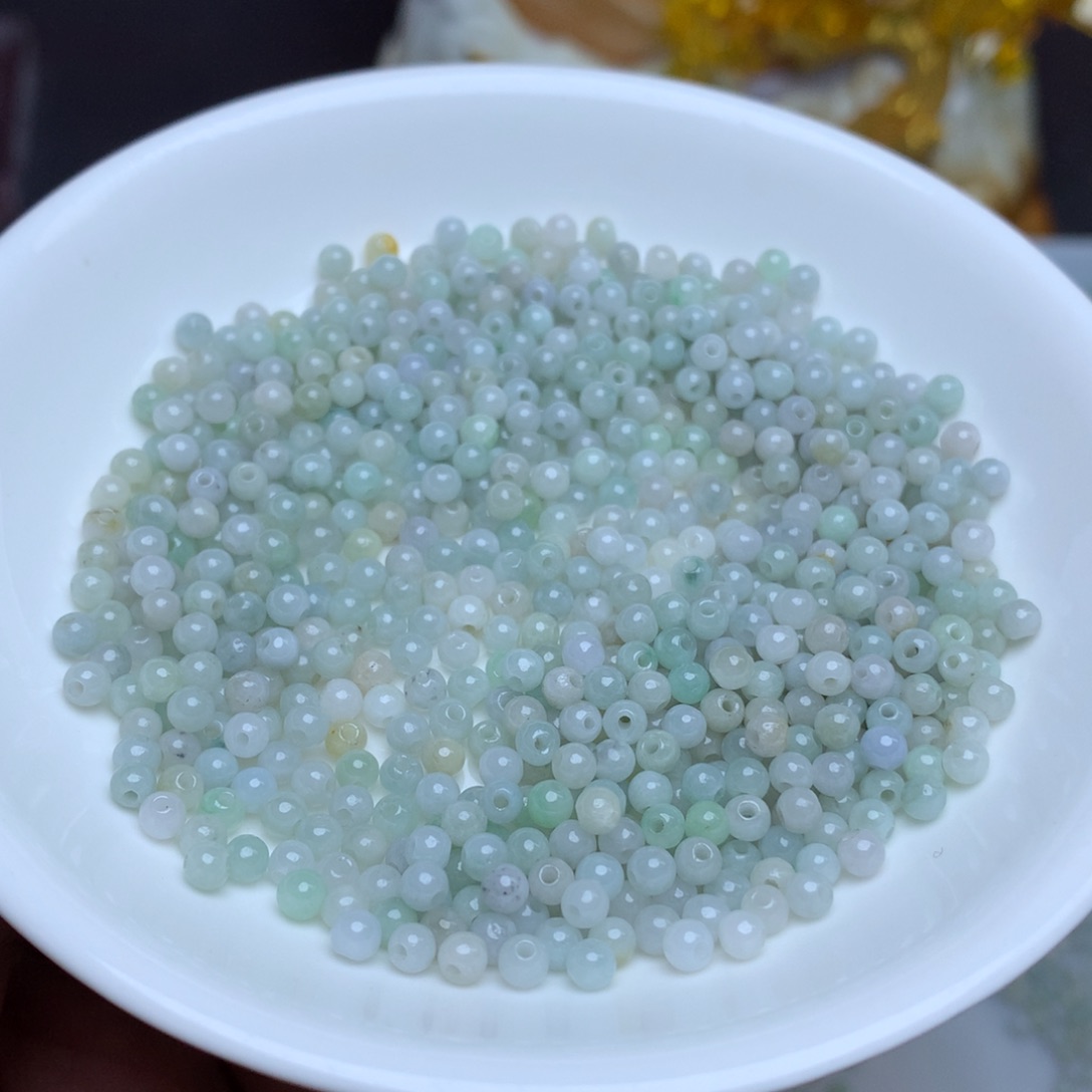 【闪购商品】翡翠手链未镶嵌卡3.25绿白200个