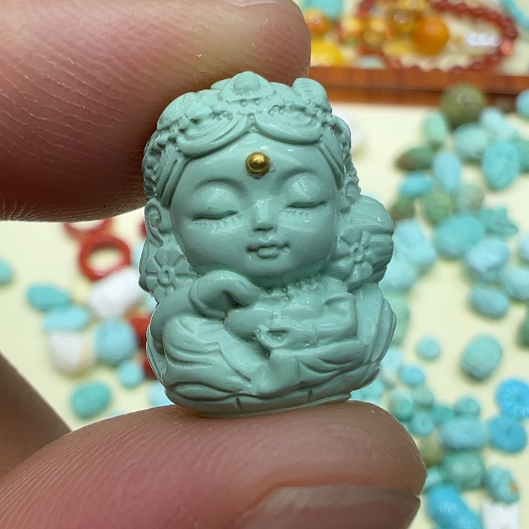 绿松石未镶嵌颈饰